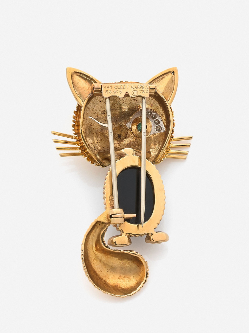 VAN CLEEF & ARPELS  Clip de corsage "Chat malicieux"