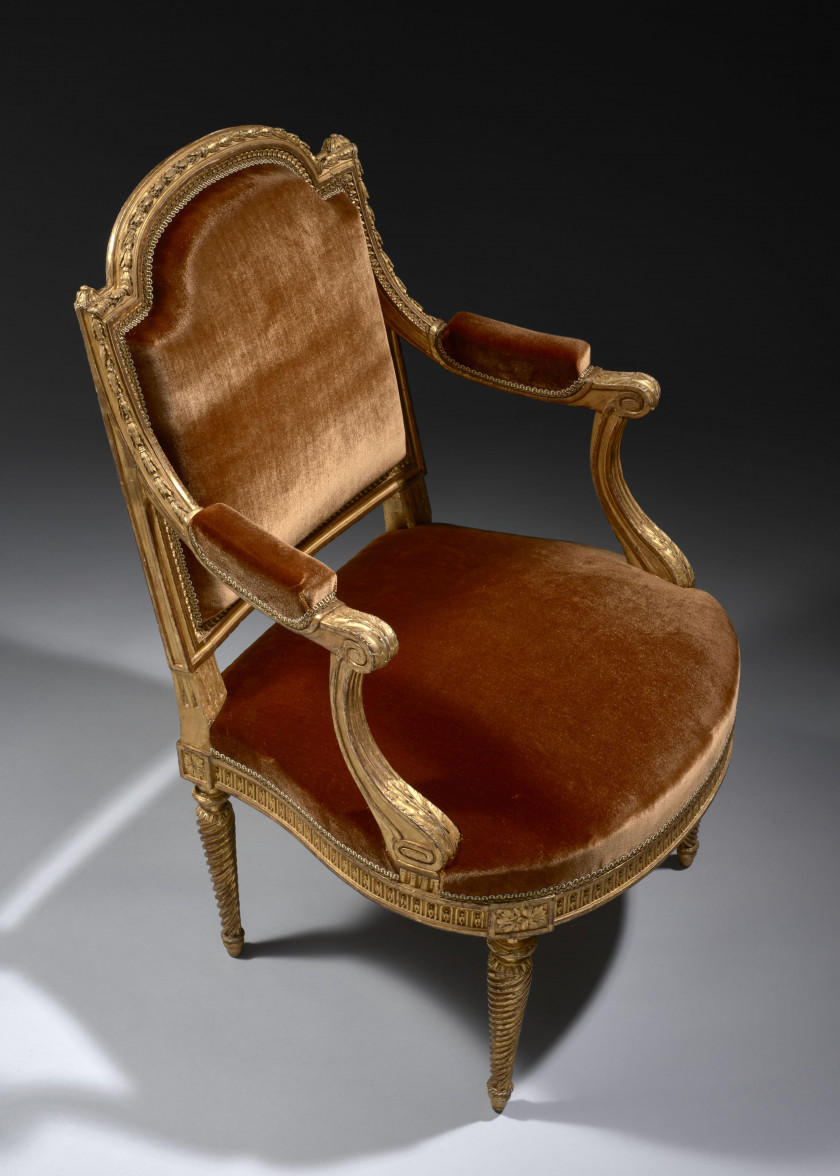 FAUTEUIL À LA REINE D'ÉPOQUE LOUIS XVI Estampille de Georges Jacob