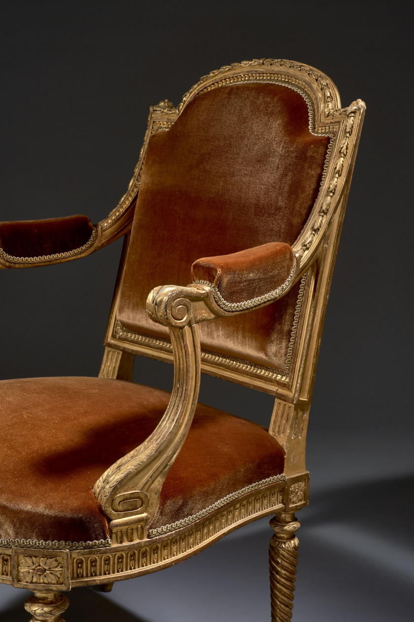 FAUTEUIL À LA REINE D'ÉPOQUE LOUIS XVI Estampille de Georges Jacob