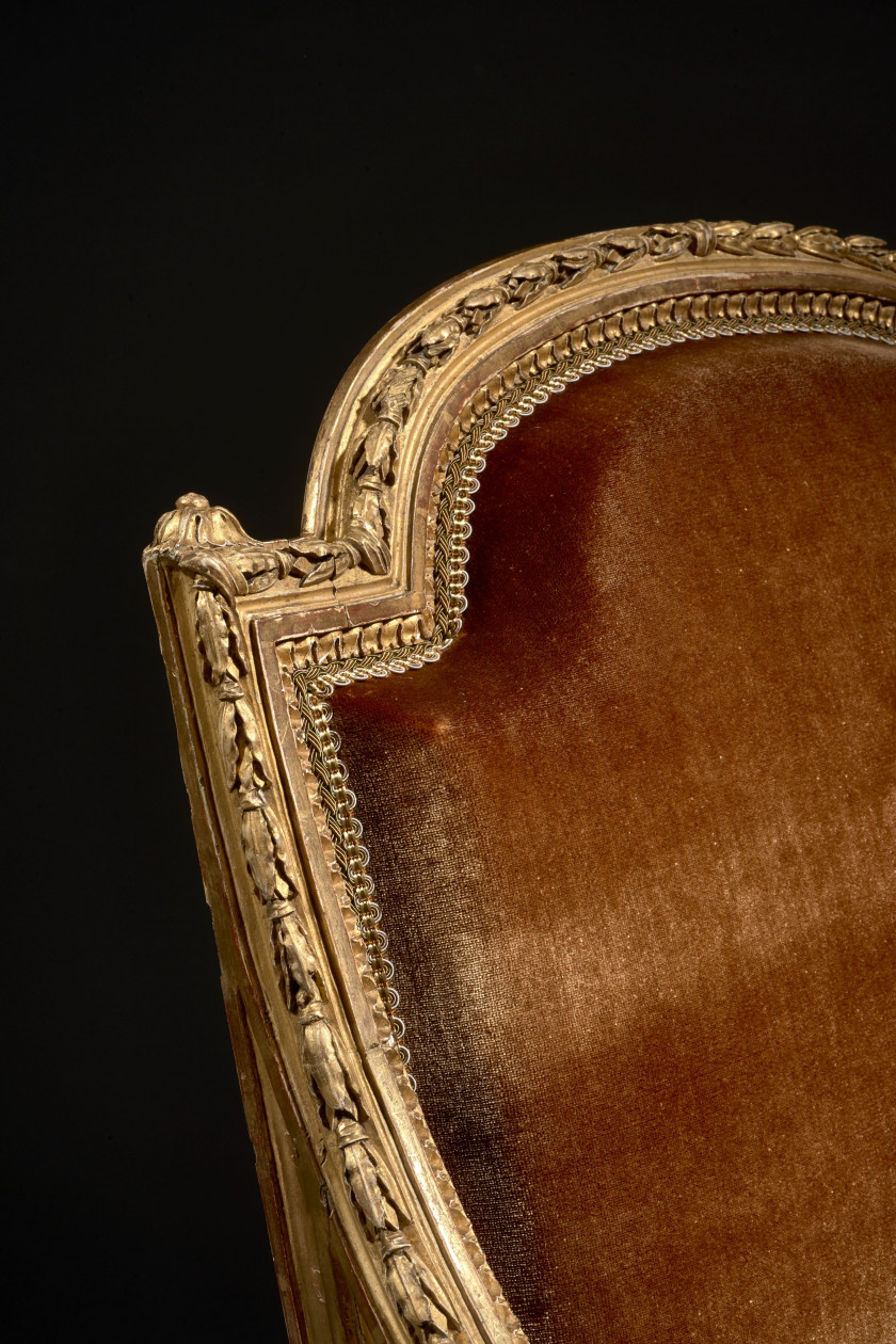 FAUTEUIL À LA REINE D'ÉPOQUE LOUIS XVI Estampille de Georges Jacob