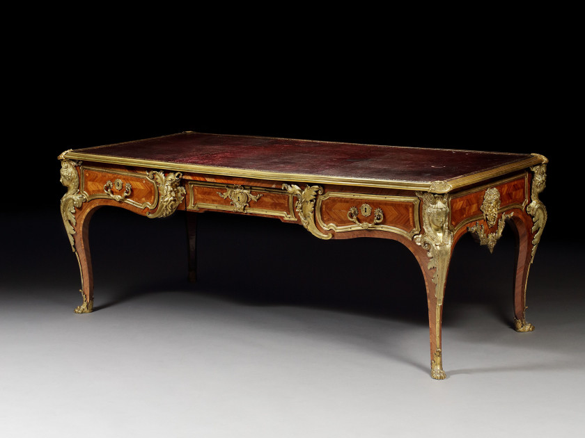 COMMODE D'ÉPOQUE LOUIS XV Attribuée à Jacques Philippe Carel