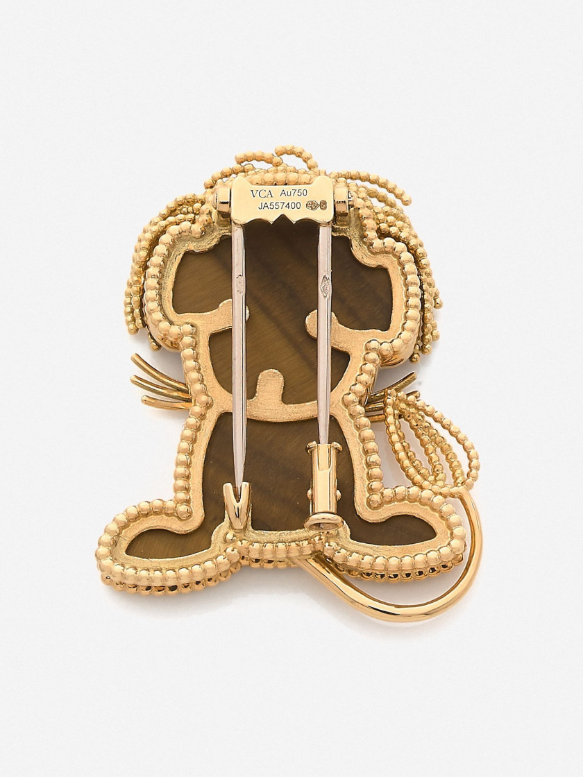 VAN CLEEF & ARPELS  Clip de corsage "Lucky Animals Lion"