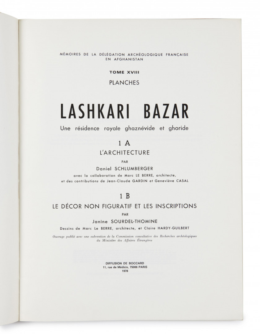 [ARCHÉOLOGIE]  Réunion de 13 volumes des Mémoires de la Délégation archéologique française en Afghanistan.