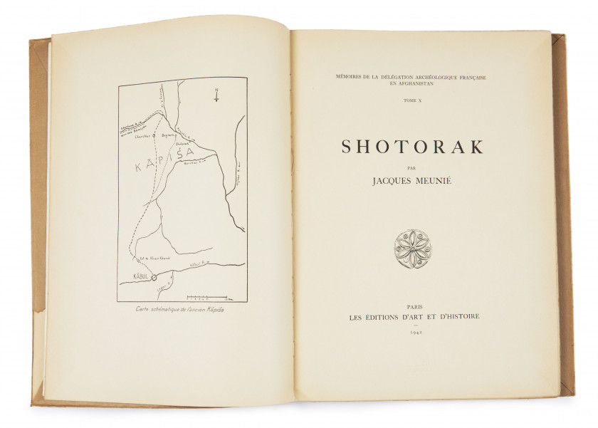 [ARCHÉOLOGIE]  Réunion de 13 volumes des Mémoires de la Délégation archéologique française en Afghanistan.