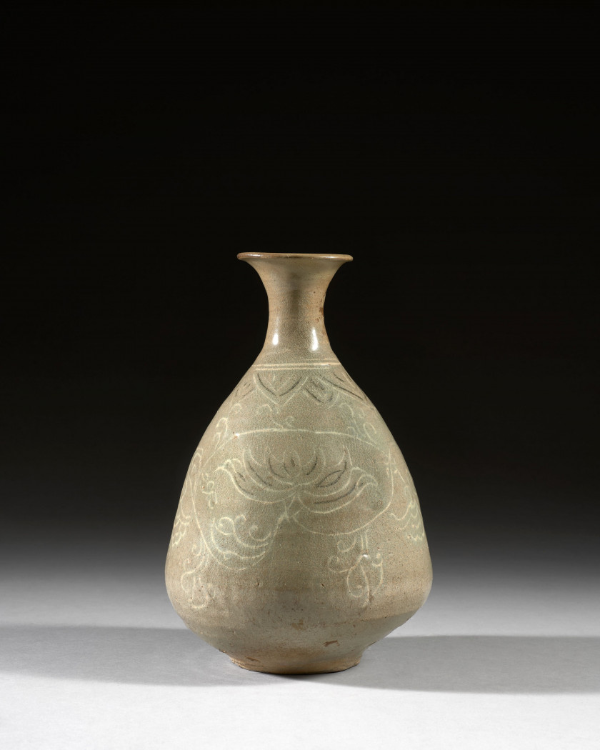 VASE EN GRÈS ÉMAILLÉ CELADON, Corée, période Goryeo (918-1392)