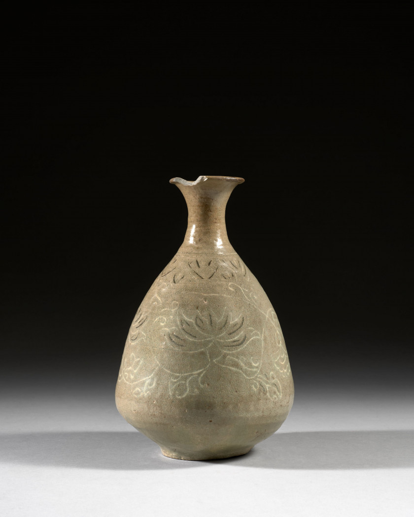 VASE EN GRÈS ÉMAILLÉ CELADON, Corée, période Goryeo (918-1392)