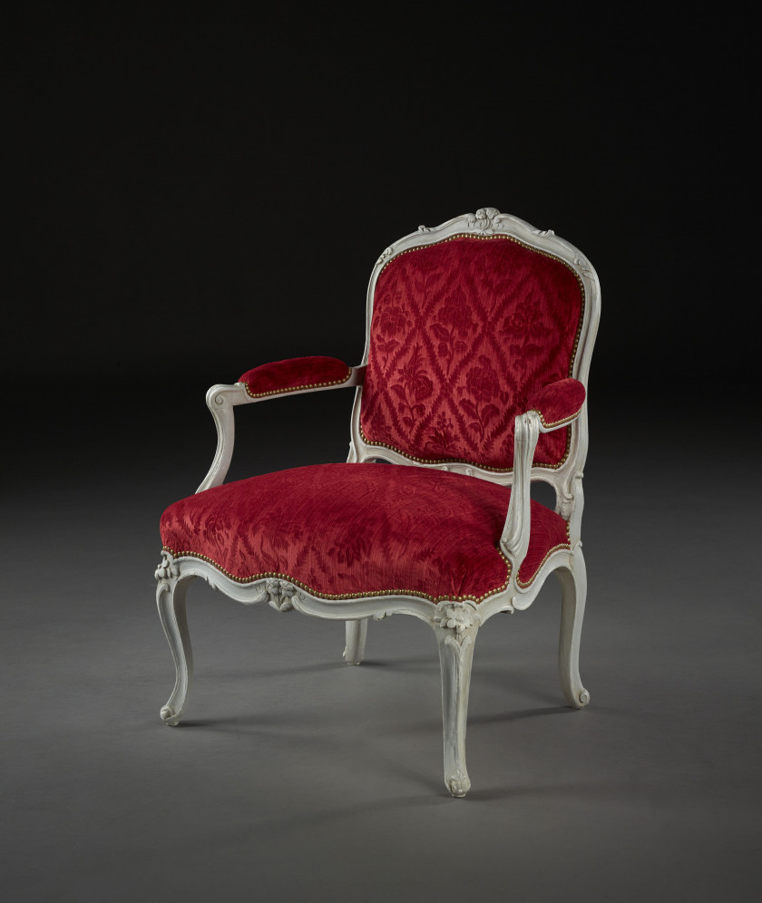 FAUTEUIL À LA REINE D'ÉPOQUE LOUIS XV Estampille d'Etienne Meunier