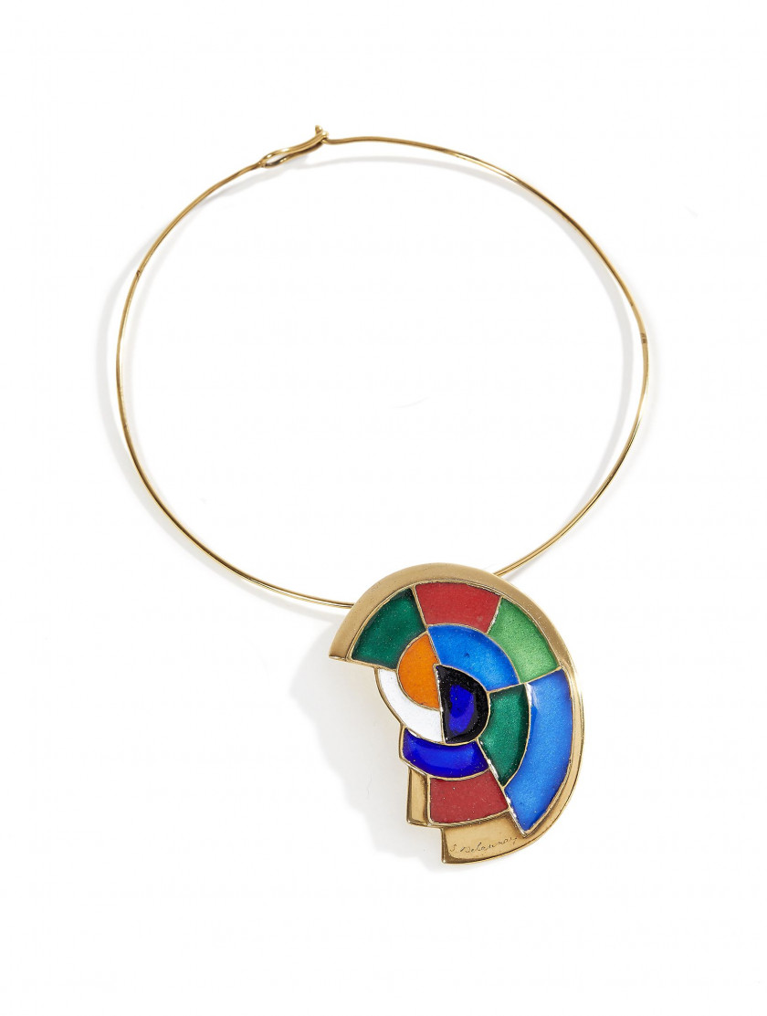 Sonia DELAUNAY (1885 - 1979) Pendentif Abstraction - circa 1988 Vermeil et email