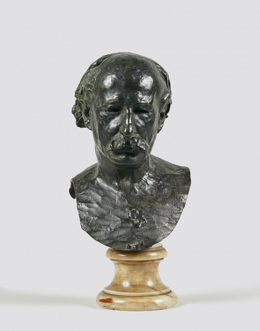 Auguste RODIN 1840 -1917 Buste de Marcellin Berthelot, version au plastron arrondi - 1905-1906 Bronze à patine noire nuancée vert