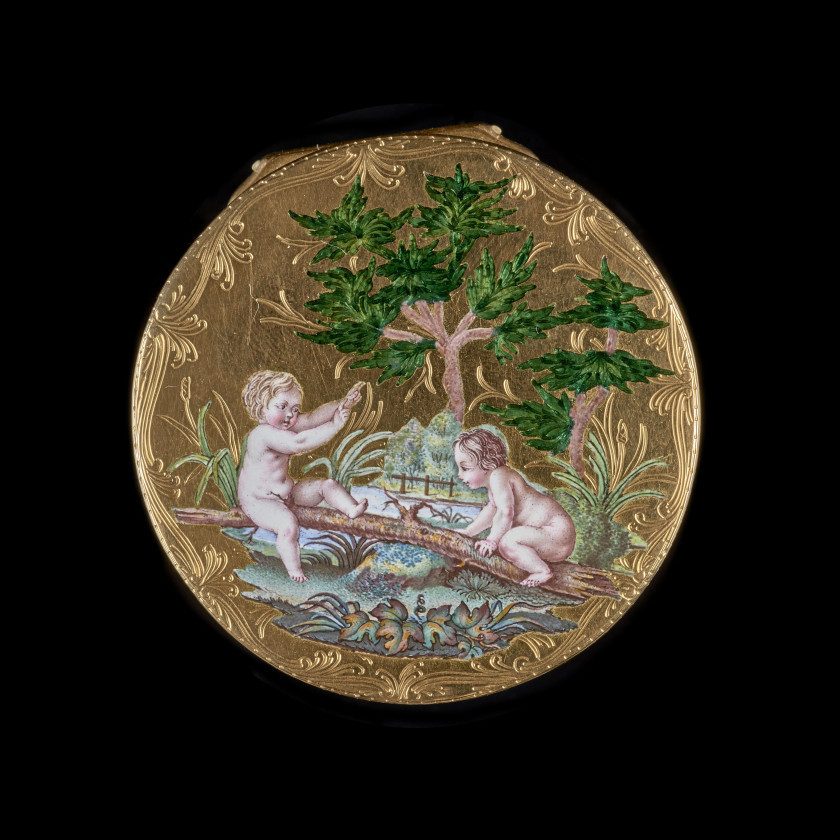 PETITE BOÎTE RONDE EN OR 18 k (750) ET ÉMAIL Poinçon du Maître orfèvre Henri Delobel, reçu en 1756 Paris 1753-1754