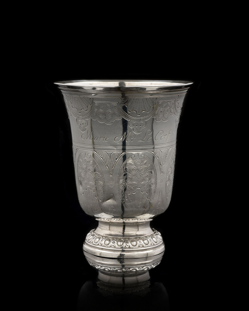 TIMBALE TULIPE EN ARGENT Par Guillaume Pigeron Paris 1774-1775