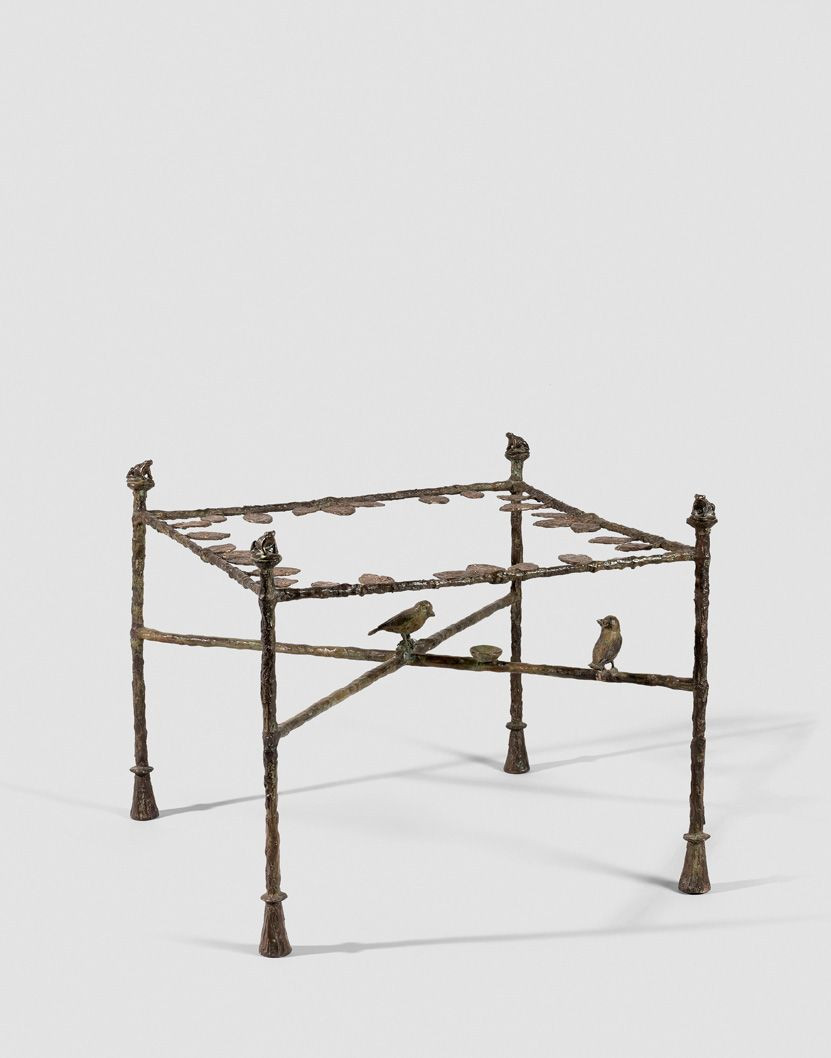 Diego GIACOMETTI 1902- 1985 Table feuilles aux oiseaux et aux grenouilles Bronze à patine brune et dorée