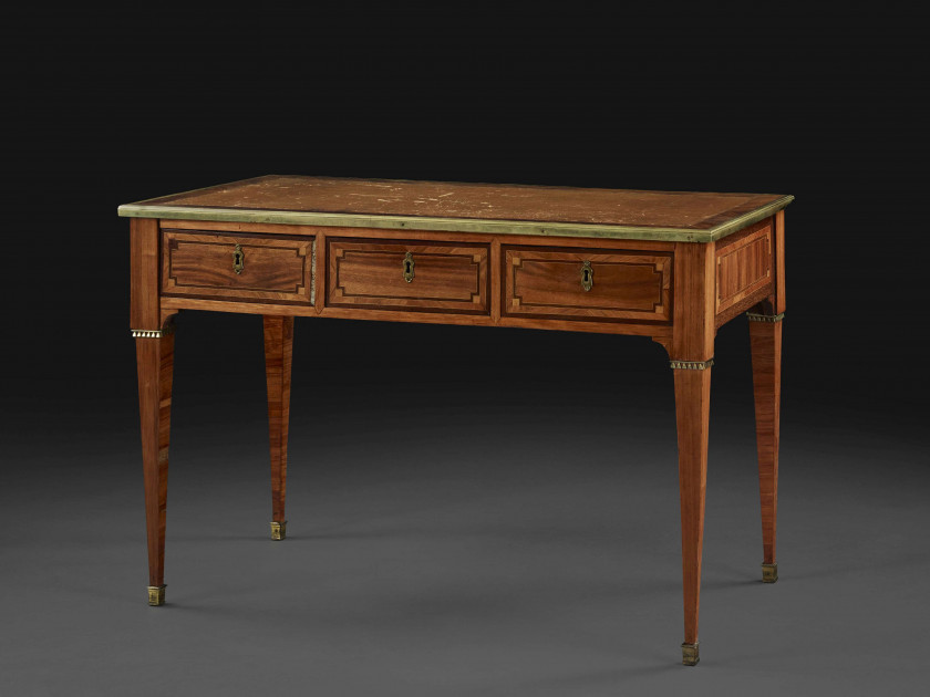 BUREAU PLAT D'ÉPOQUE LOUIS XVI