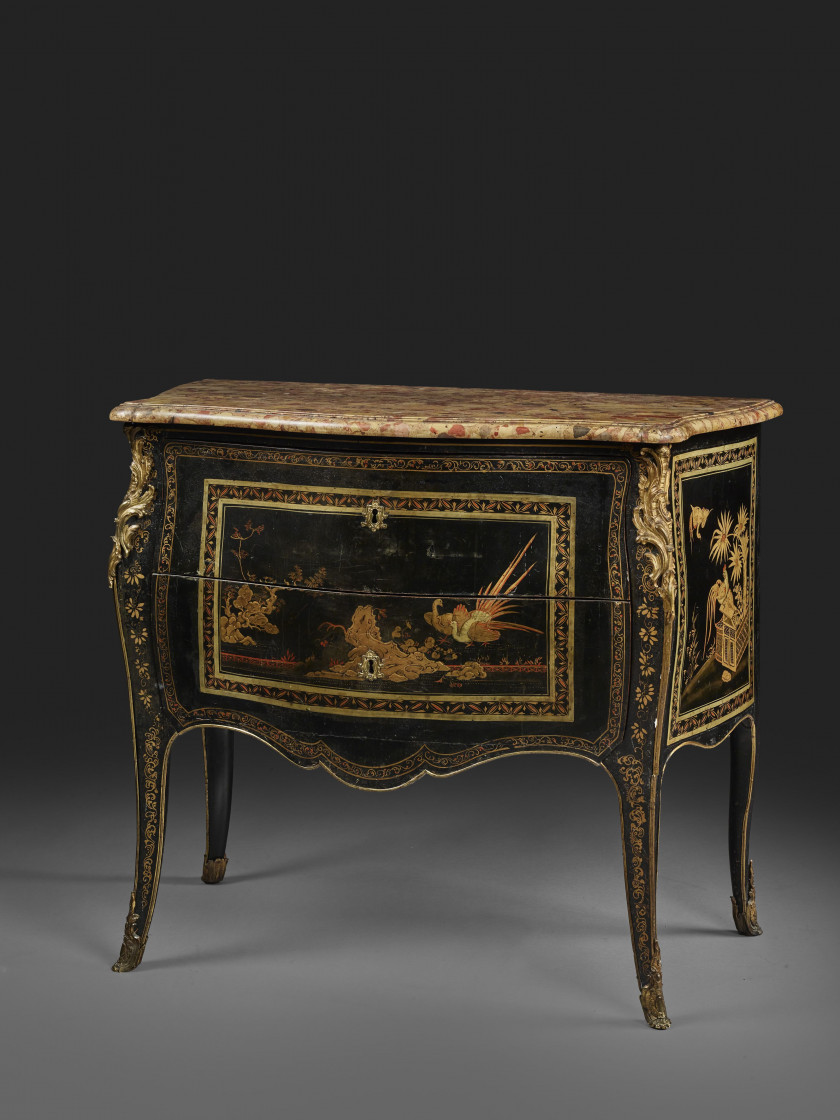 COMMODE D'ÉPOQUE LOUIS XV Attribuée à Mathieu Criaerd (1689-1776)