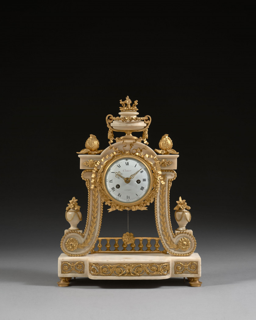 PENDULE PORTIQUE D'ÉPOQUE LOUIS XVI