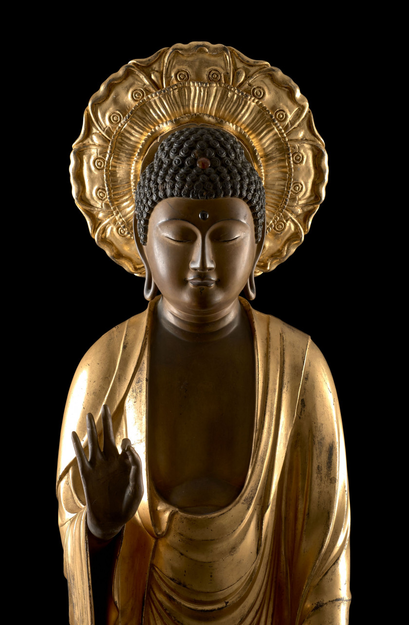 STATUE DE BOUDDHA EN BOIS LAQUÉ OR, Japon, époque Edo (1603-1868)