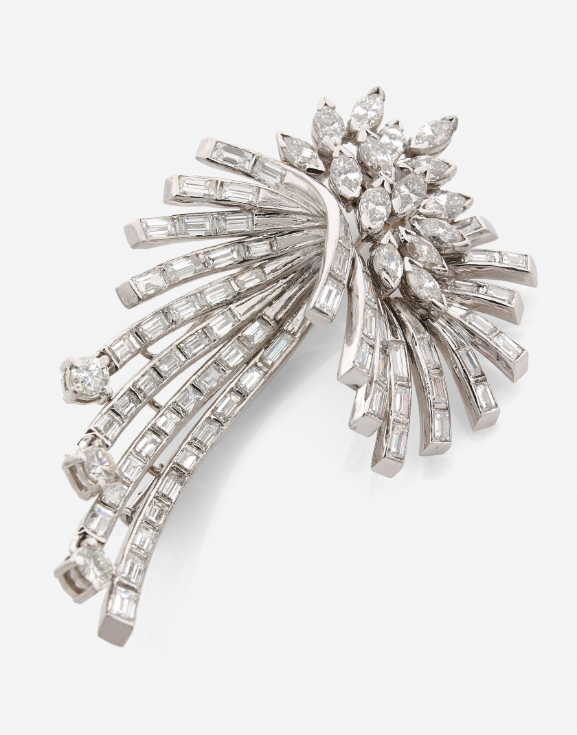 Clip de corsage Or et diamants A diamond and gold clip