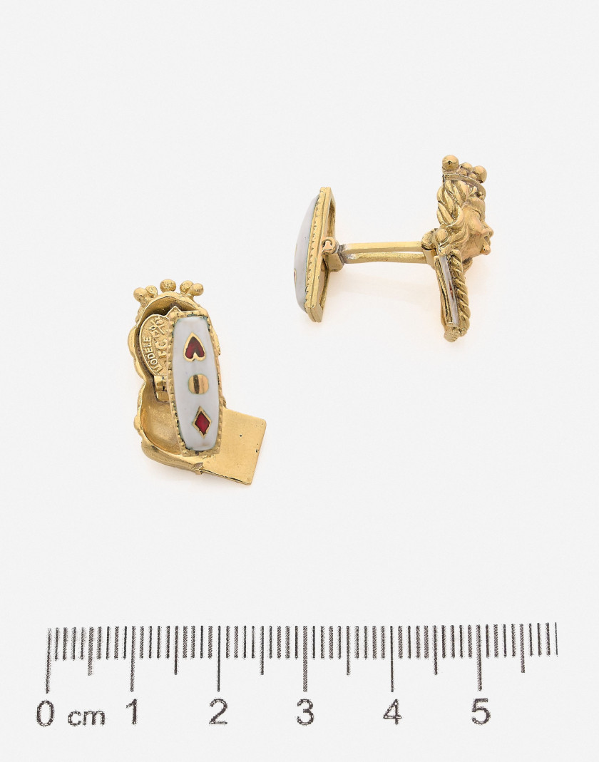 FRASCAROLO  Boutons de manchette en or et émail  A pair of enamel and gold cufflinks