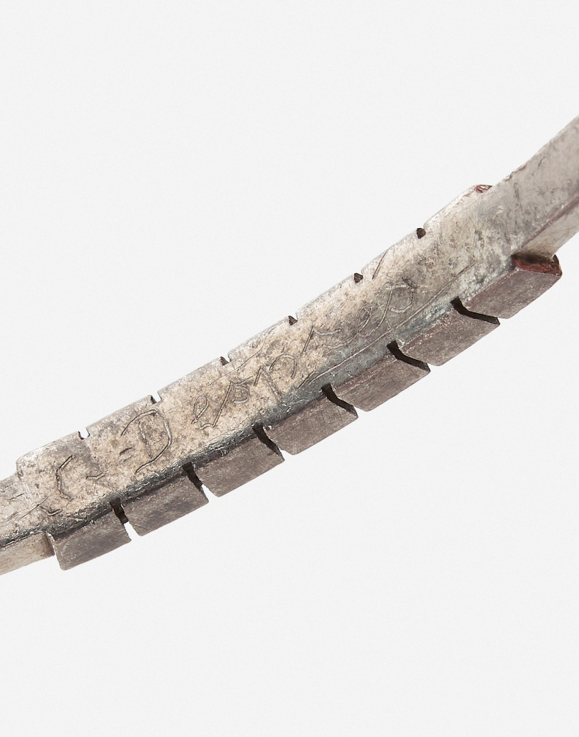 Jean DESPRES Bracelet rigide en argent, vers 1930 A silver bangle, circa 1930