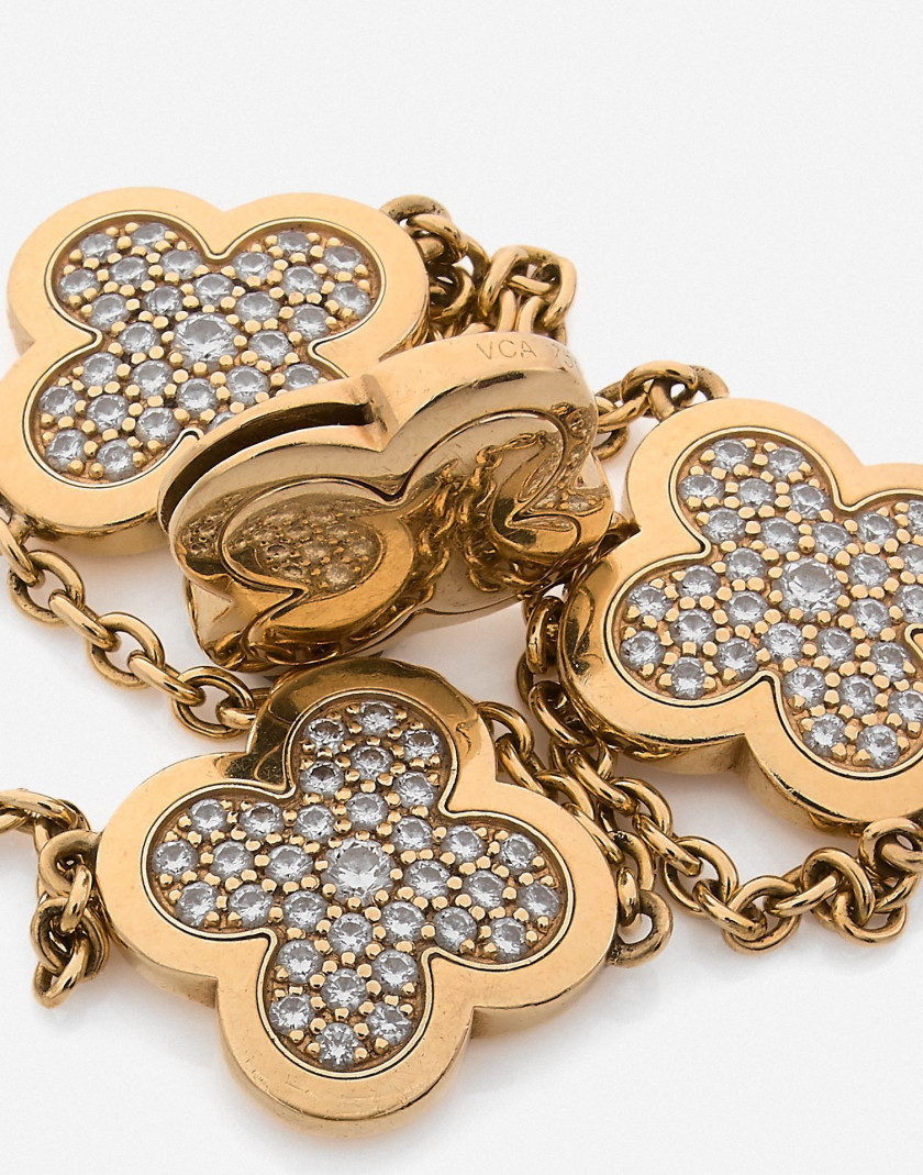 VAN CLEEF & ARPELS  Bracelet "Pure Alhambra" en or et diamants A diamond and gold "Pure Alhambra"bracelet