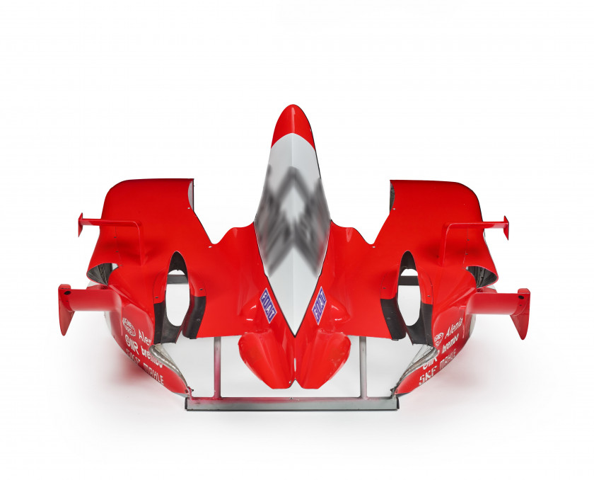 FERRARI F2002  Exceptionnel capot moteur