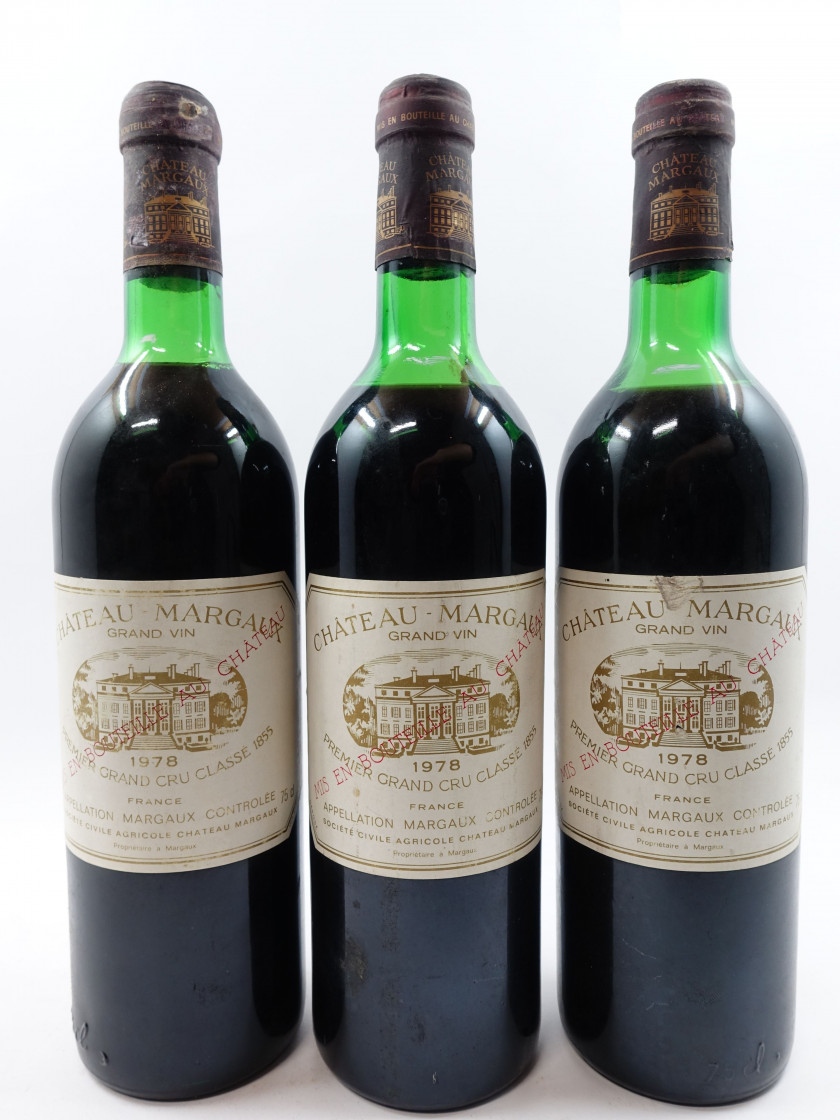 3 bouteilles CHATEAU MARGAUX 1978 1er GC Margaux (1 légèrement bas, 2 mi-épaule