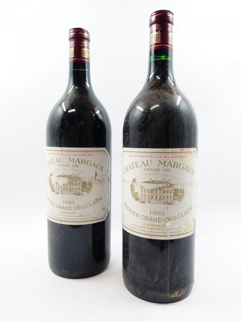 2 magnums CHÂTEAU MARGAUX 1993 1er GC Margaux (étiquettes tachées, déchirées