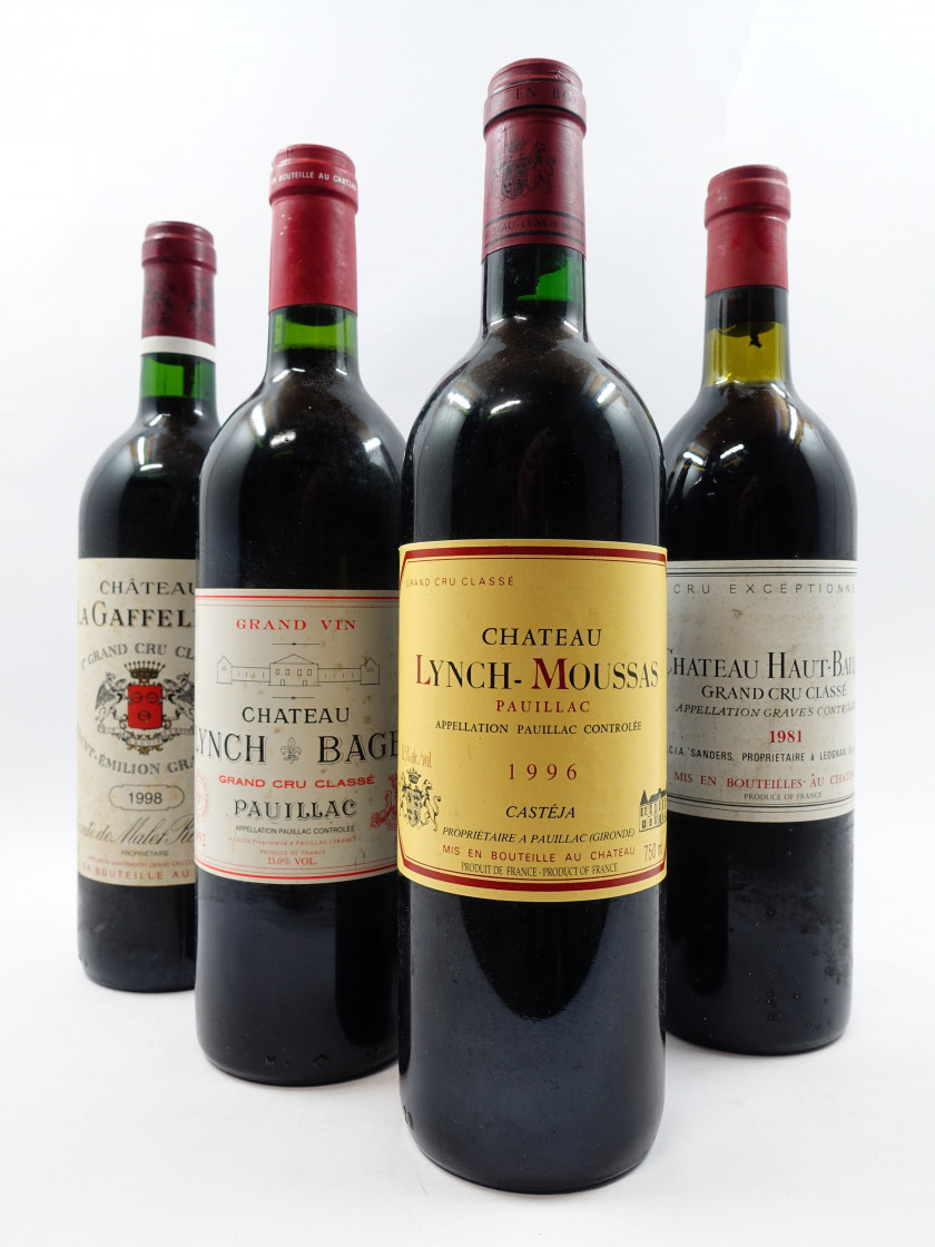 4 bouteilles 1 bt : CHÂTEAU LA GAFFELIERE 1998 1er GCC (B) Saint Emilion (étiquette tachée)