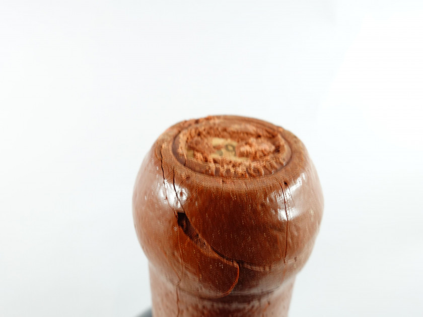 1 Jéroboam CHÂTEAU AUSONE 1993 1er GCC (A) Saint Emilion (5L, étiquette fanée, léger décollée. Capsule cire cassée, quasi détruite s...