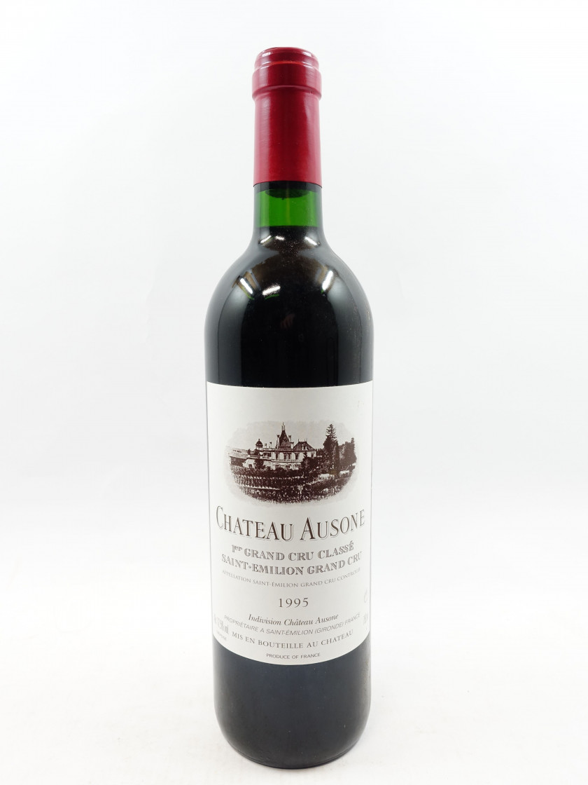 1 bouteille CHÂTEAU AUSONE 1995 1er GCC (A) Saint Emilion (bouchon léger enfoncé)