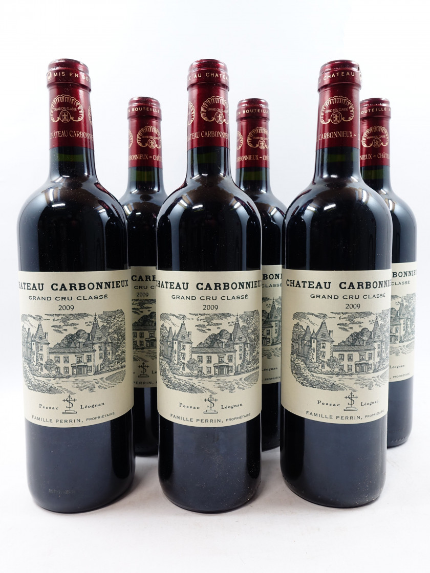 6 bouteilles CHÂTEAU CARBONNIEUX 2009 CC Pessac Léognan