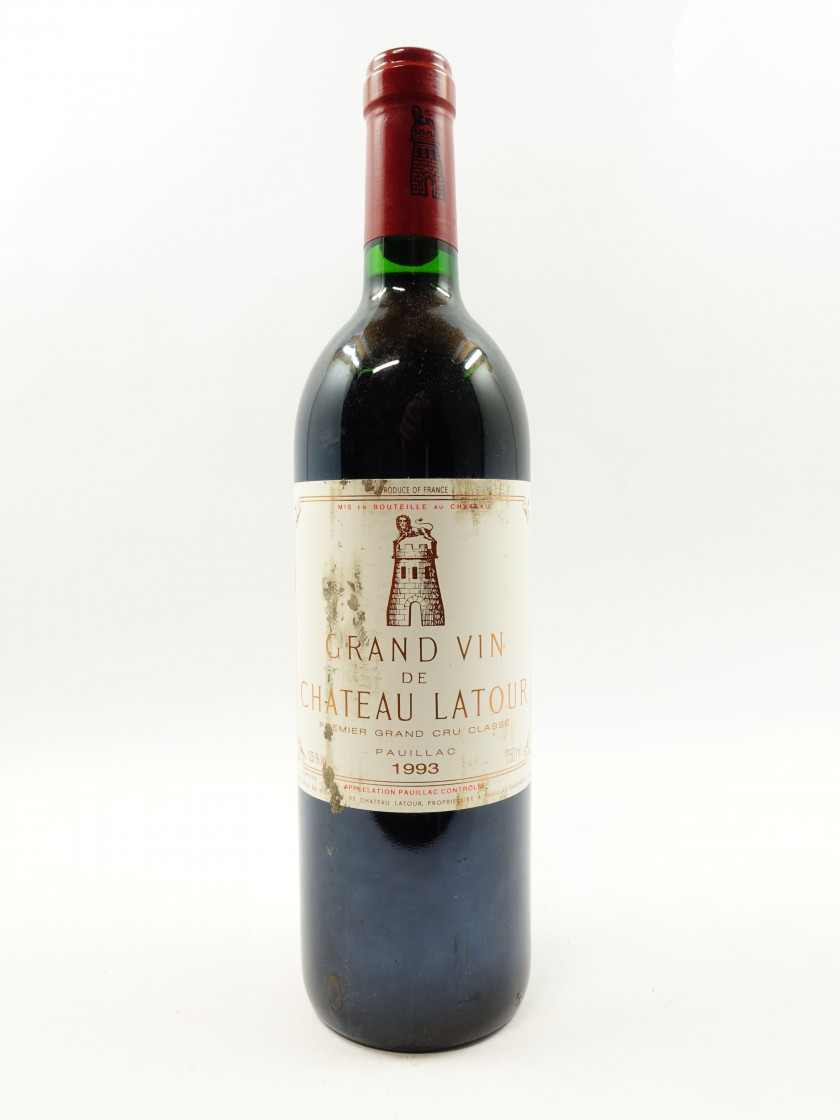 1 bouteille CHÂTEAU LATOUR 1993 1er GC Pauillac (étiquette tachée