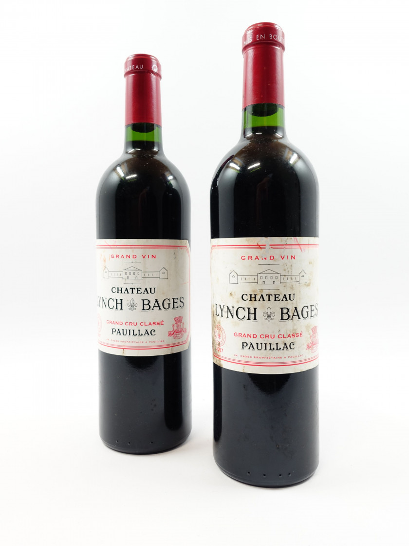 2 bouteilles CHÂTEAU LYNCH BAGES 2007 5è GC Pauillac (étiquettes tachées)