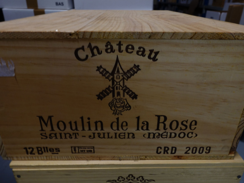 12 bouteilles CHÂTEAU MOULIN DE LA ROSE 2009 Saint Julien Caisse bois d'origine