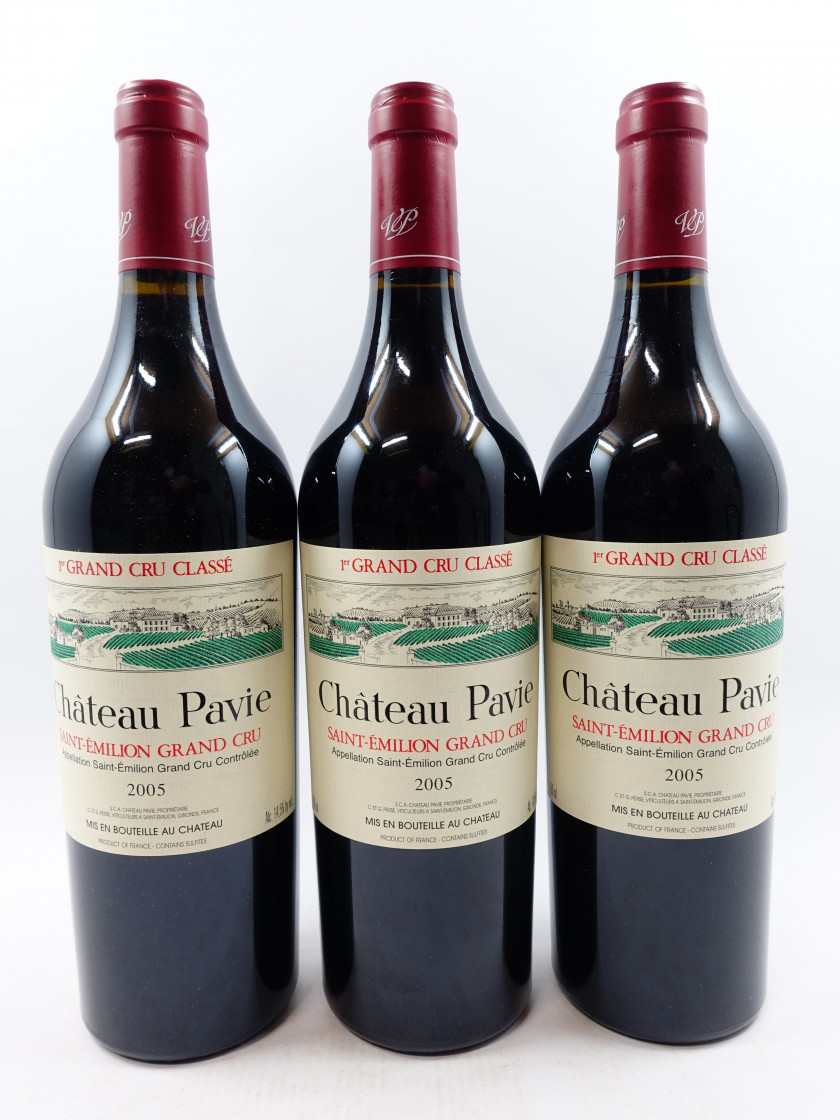 3 bouteilles CHÂTEAU PAVIE 2005 1er GCC (B) Saint Emilion