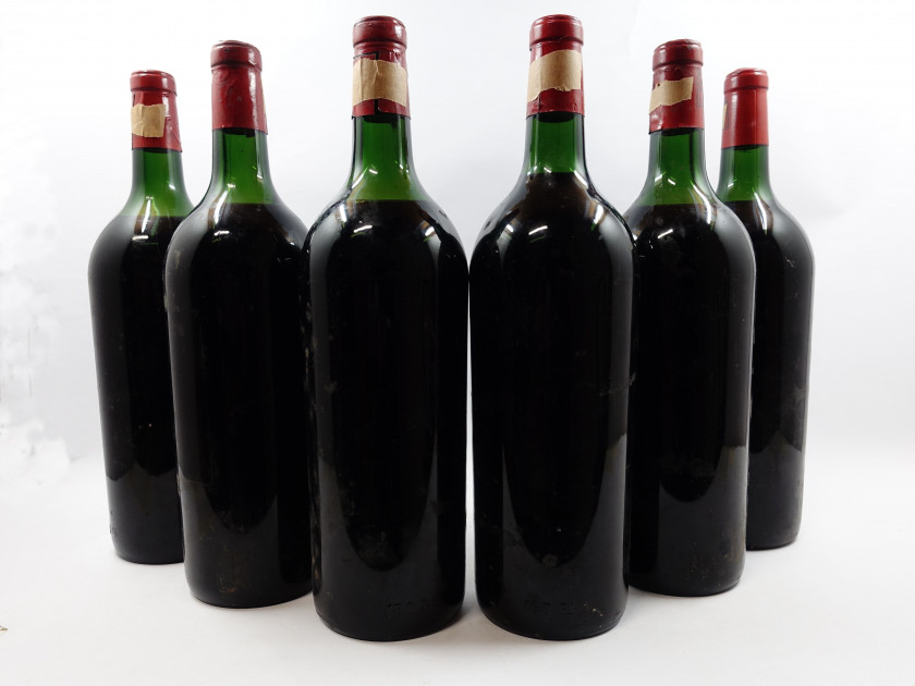 6 magnums CHÂTEAU LATOUR 1964 1er GC Pauillac (2 légèrement bas, 4 haute épaule
