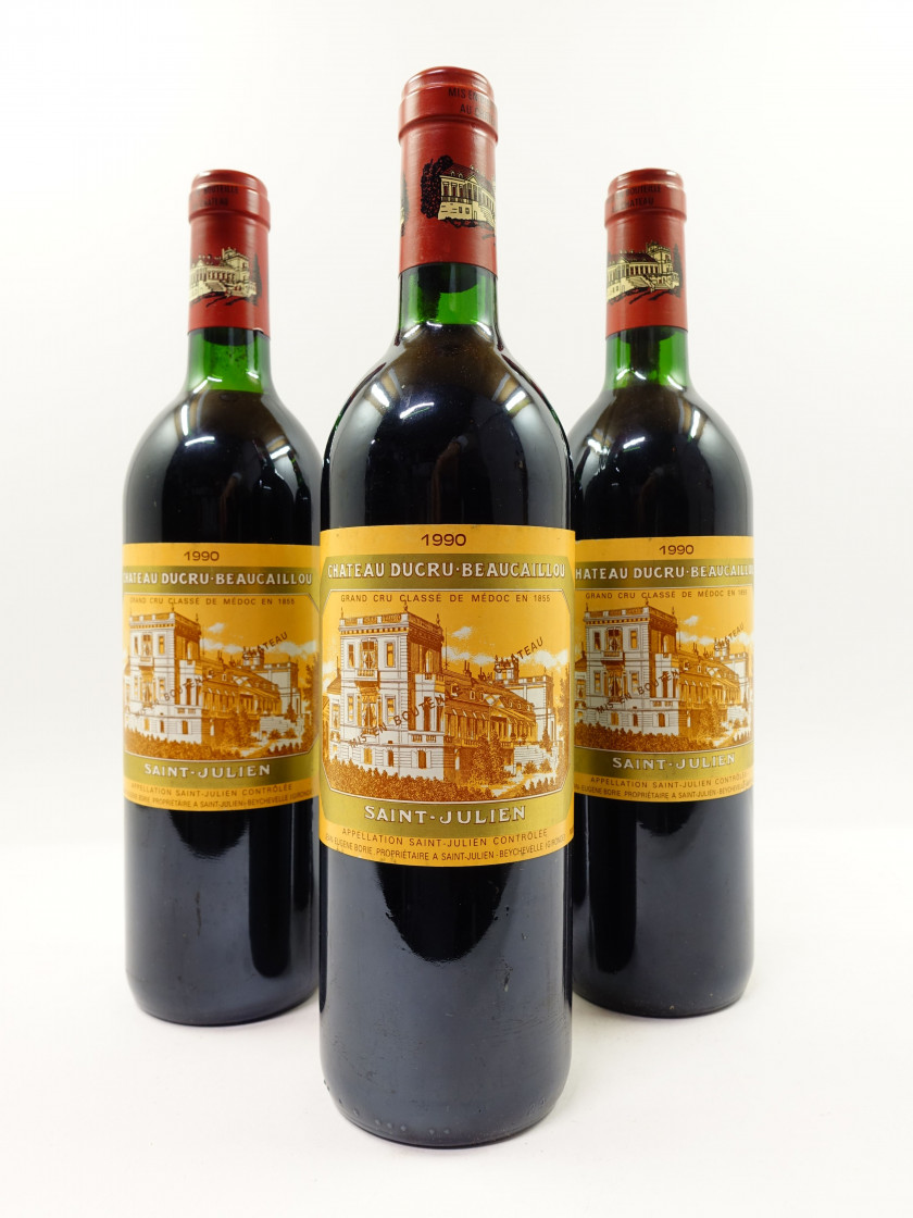 3 bouteilles CHÂTEAU DUCRU BEAUCAILLOU 1990 2è GC Saint Julien (2 légèrement bas