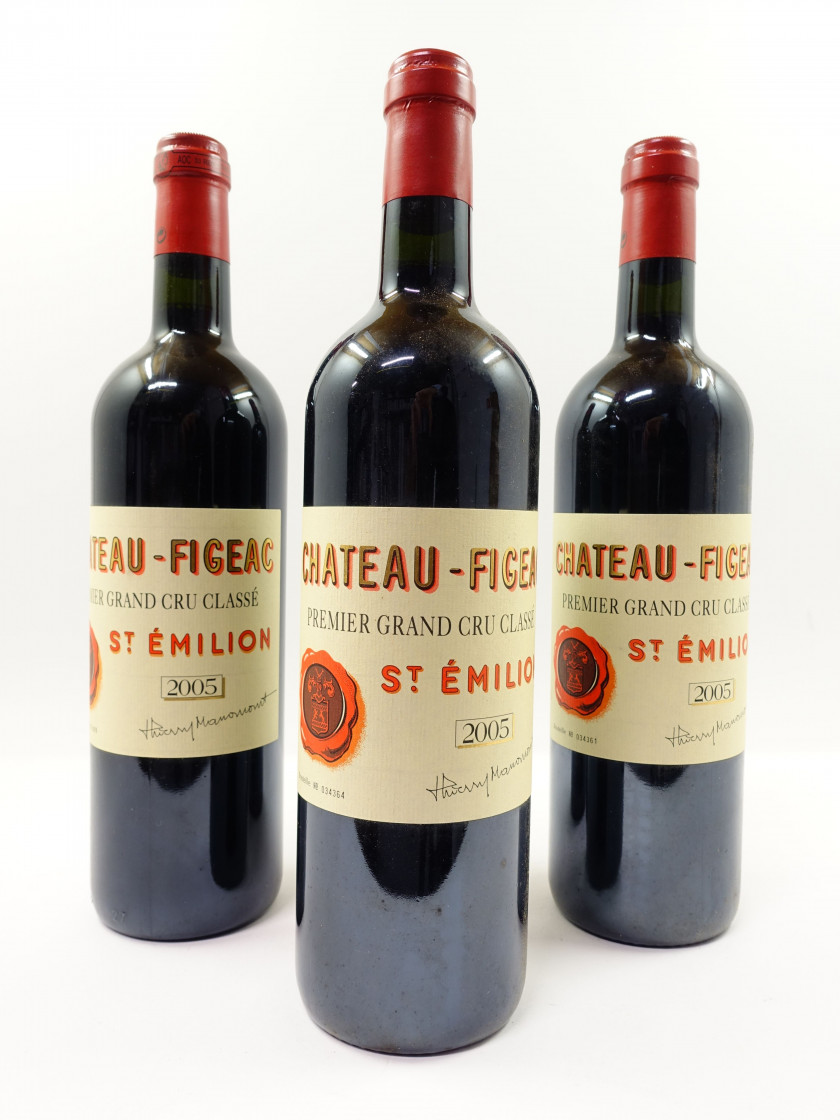 3 bouteilles CHÂTEAU FIGEAC 2005 1er GCC (B) Saint Emilion