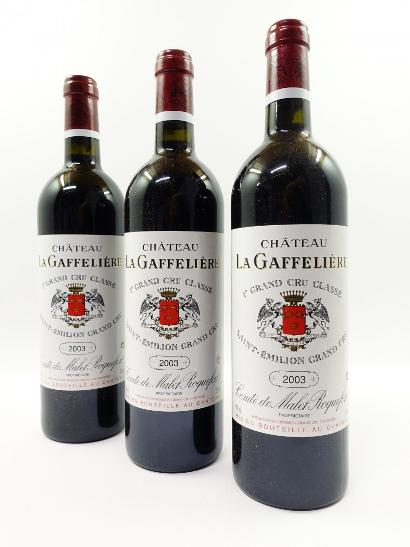 12 bouteilles CHÂTEAU LA GAFFELIERE 2003 1er GCC (B) Saint Emilion Caisse bois d'origine