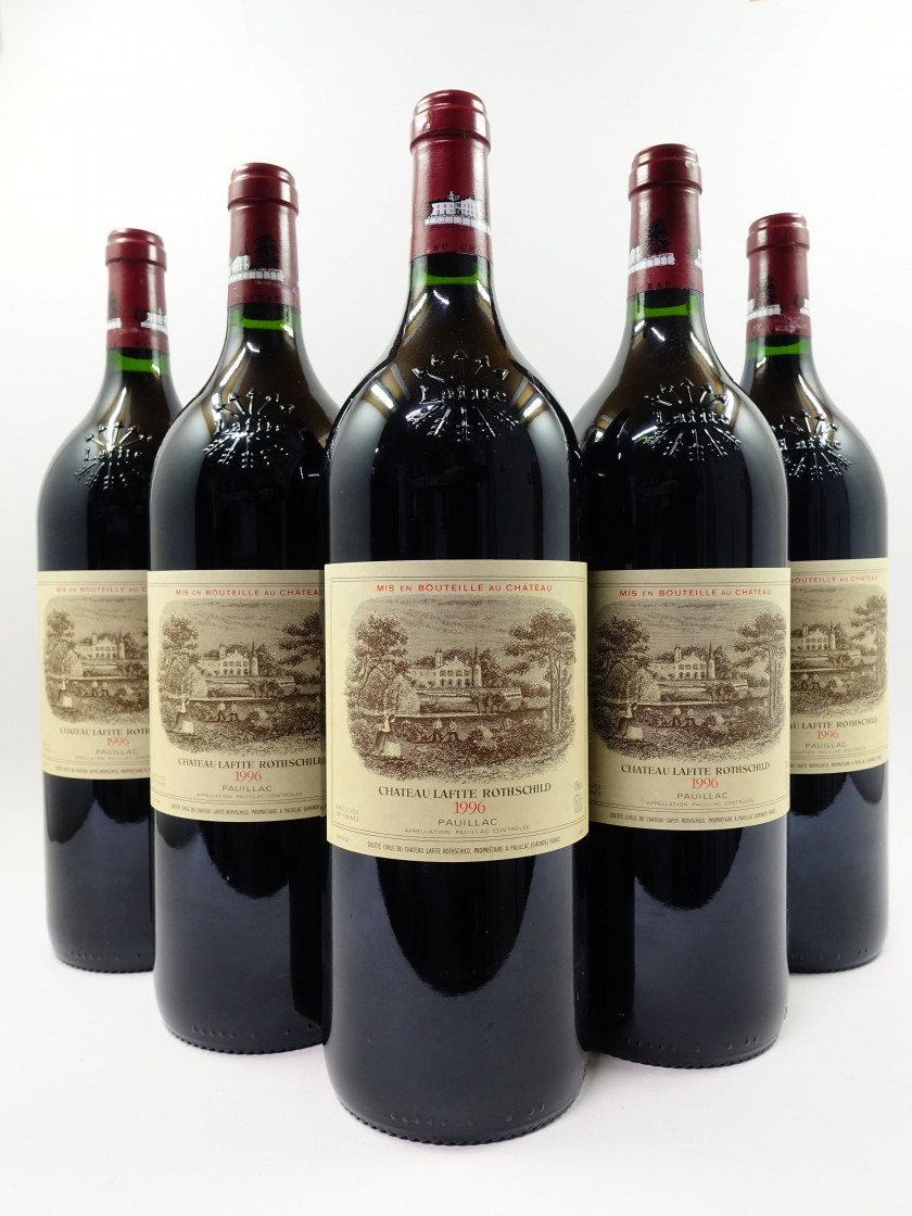 5 magnums CHÂTEAU LAFITE ROTHSCHILD 1996 1er GC Pauillac (bas de capsules usées)