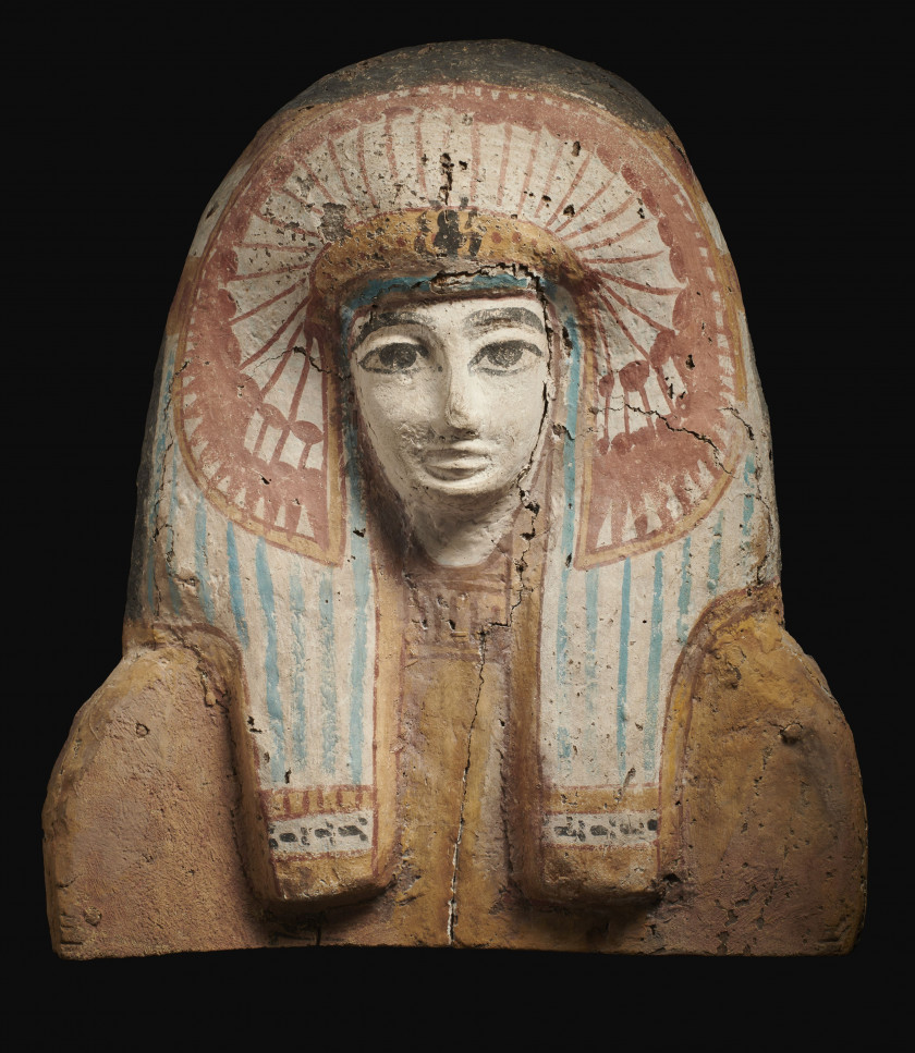 MASQUE DE SARCOPHAGE EN BOIS STUQUÉ POLYCHROME  Art égyptien, Troisième Période Intermédiaire, 1069-664 av.J.C.