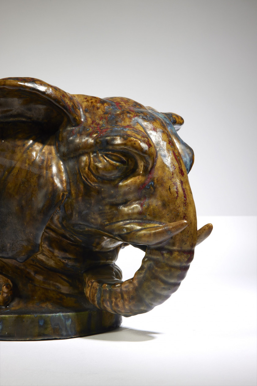 Pierre-Adrien DALPAYRAT 1844-1910 Important vase «Aux éléphants» - circa 1897-1898