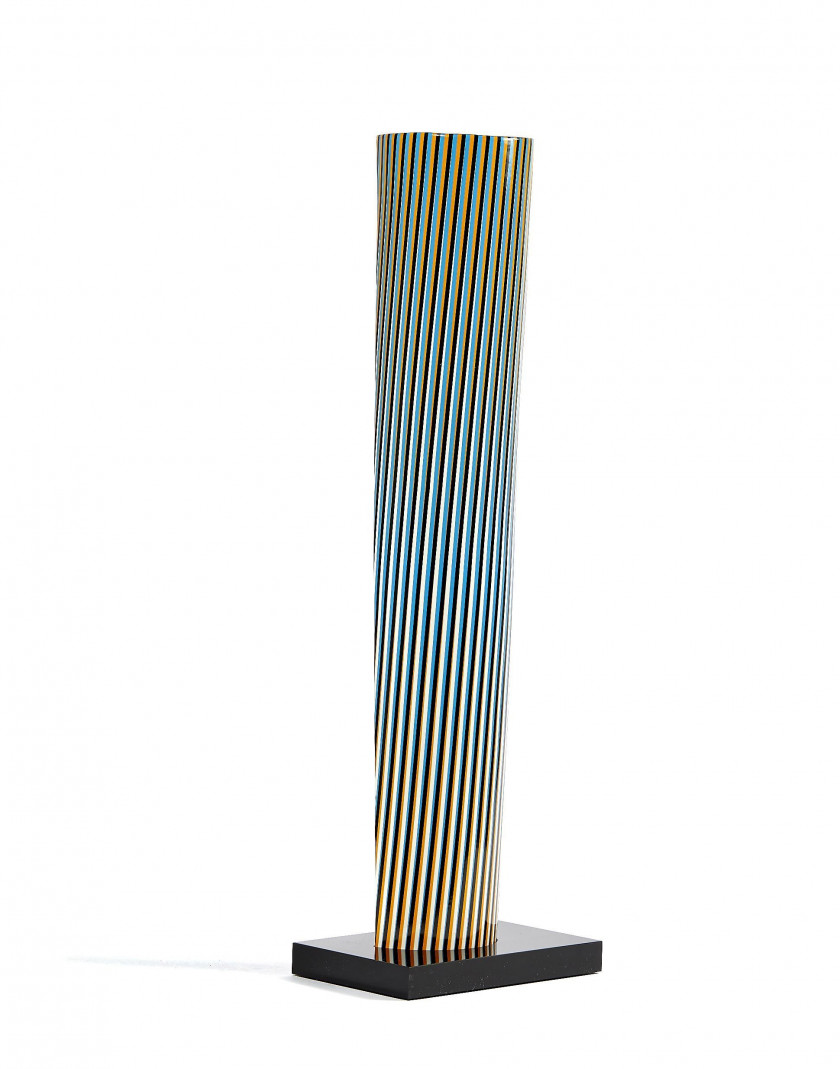 Carlos CRUZ-DIEZ (1923 - 2019) Cromovela A série 22 - 2018 Stèle en céramique polychrome