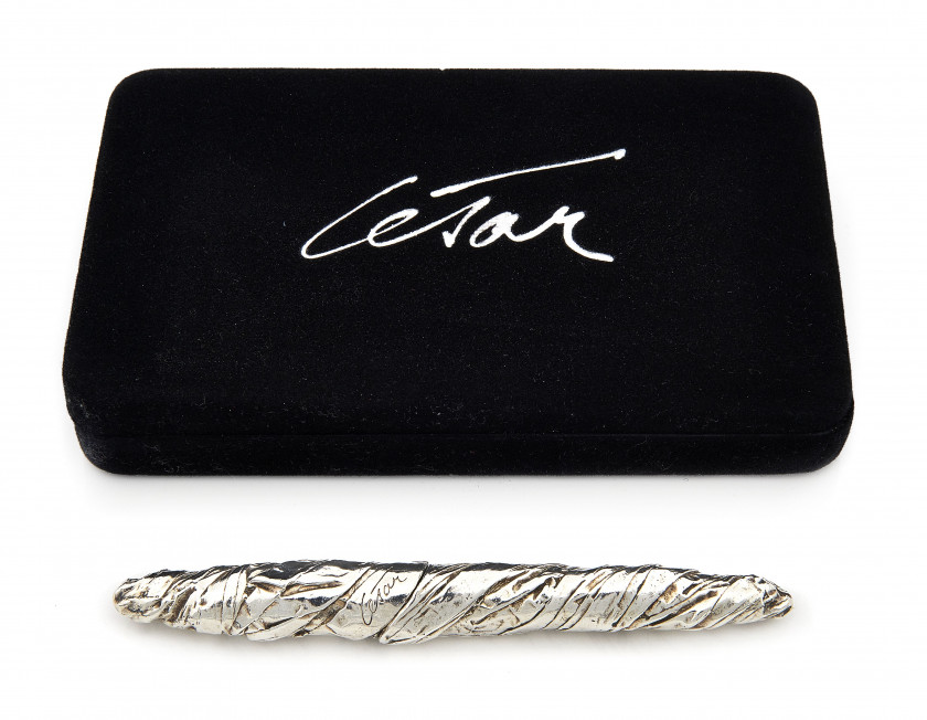 CÉSAR (Français - 1921 - 1998) Stylo Plume - 1995 Etain argenté