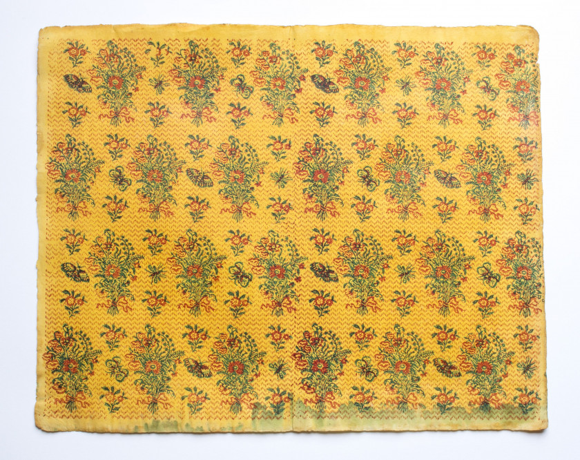 [PAPIER DOMINOTÉ]  Ensemble de 6 feuilles de papier dominoté.