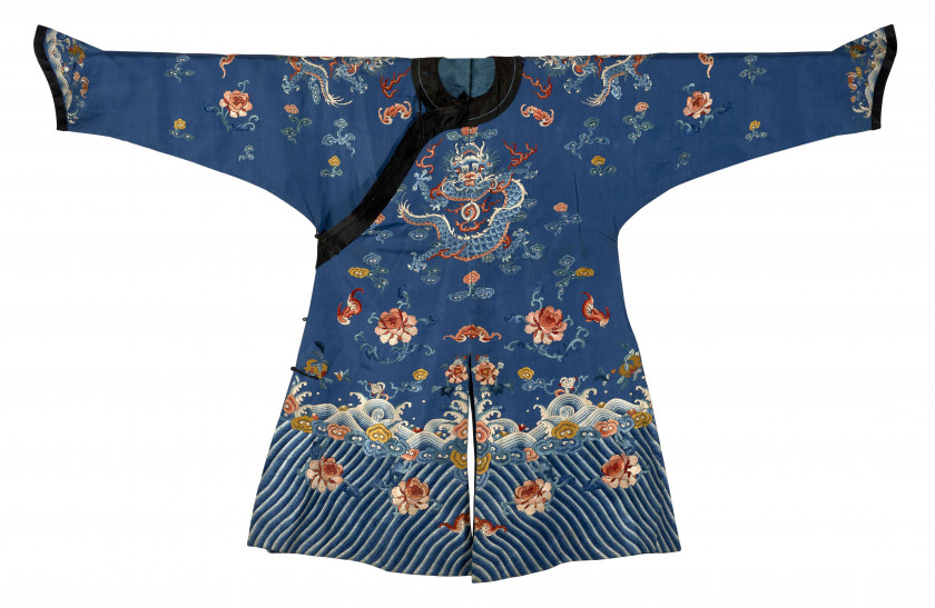 ROBE D'ENFANT EN SOIE BLEUE BRODÉE, Chine, dynastie Qing, début du XXe siècle