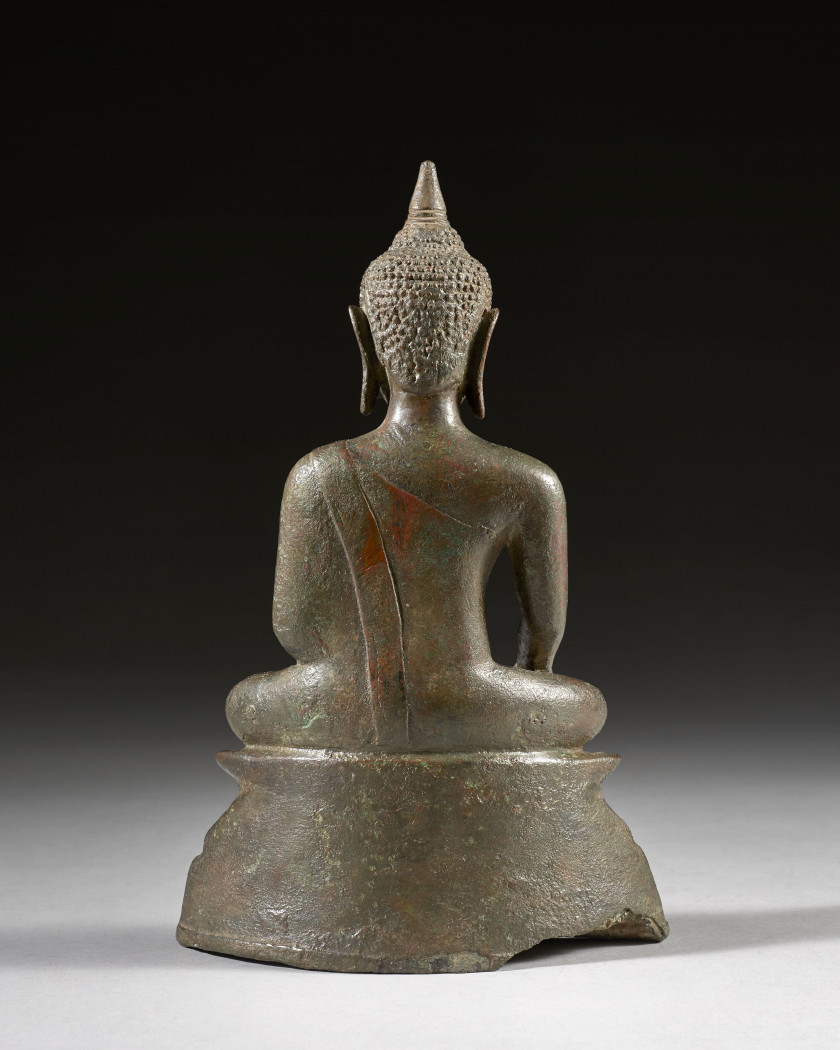 STATUETTE DE BOUDDHA EN BRONZE, Thaïlande, XVIe-XVIIe siècle