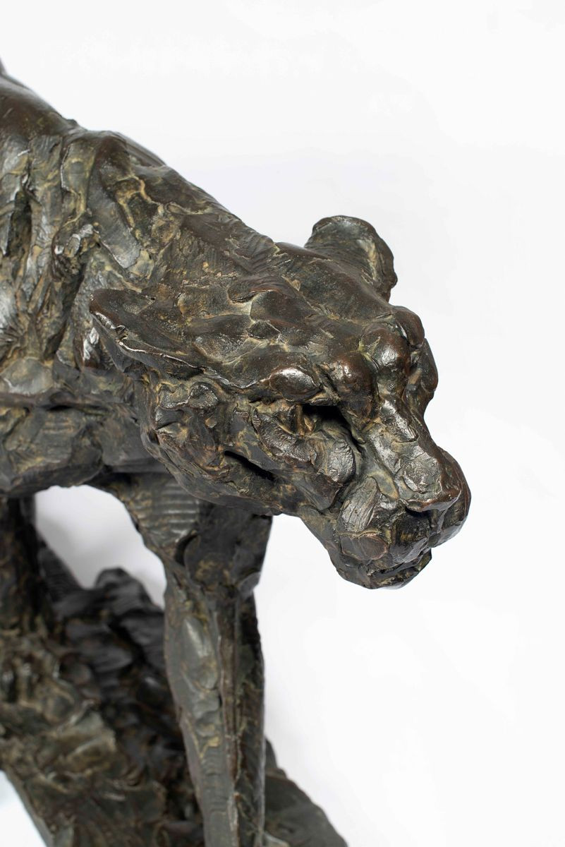 Dylan LEWIS né en 1964 - Afrique du Sud Stalking Cheetah II (S346) Bronze