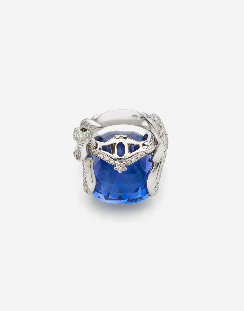 CHANEL  Importante bague