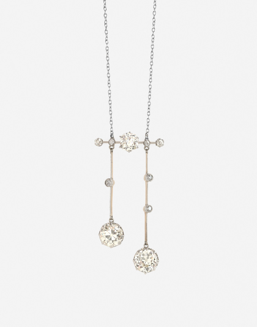 Collier négligé